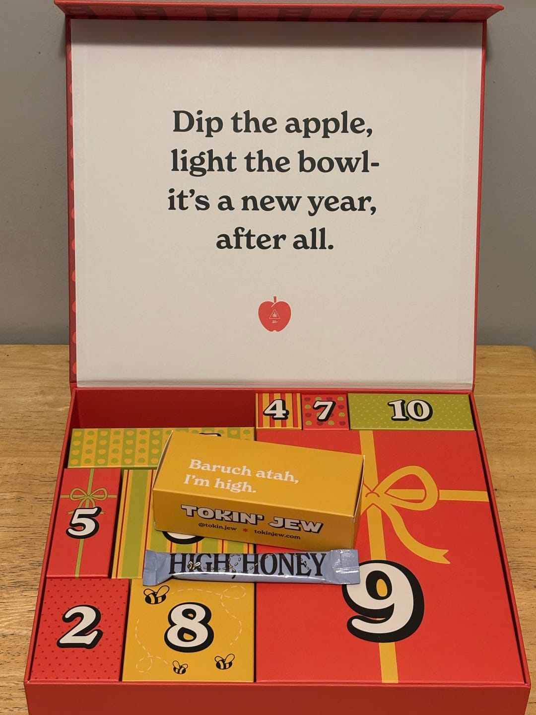 Customer photo review of High, Honey