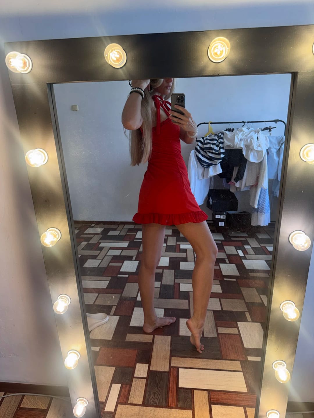 Customer photo review of Robe Clara – Mini robe à volants et col carré