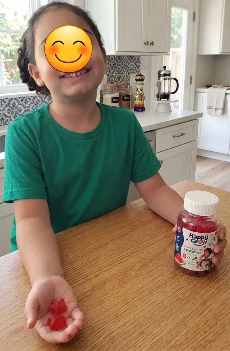 Customer photo review of Growth Gummies