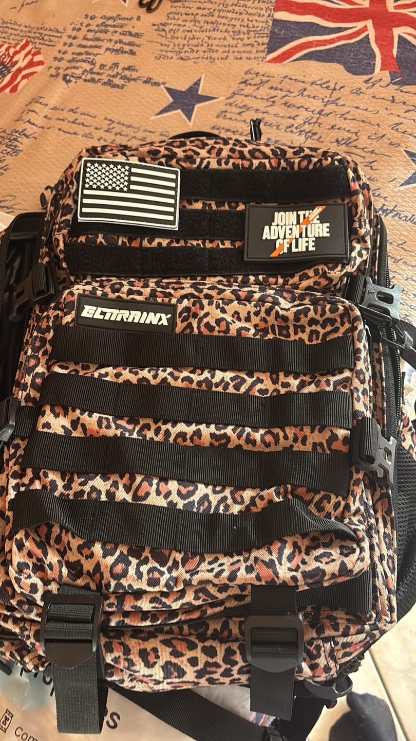 Customer photo review of Mochila Táctica 25L All In Savage