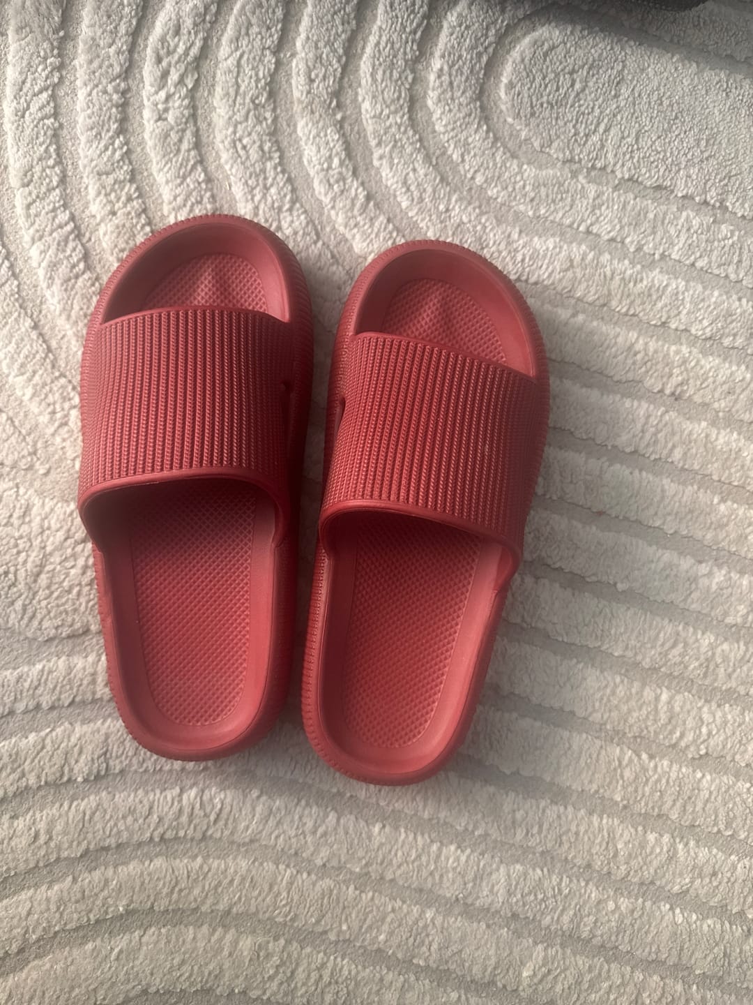 Customer photo review of HappyFlops Original Drop 002