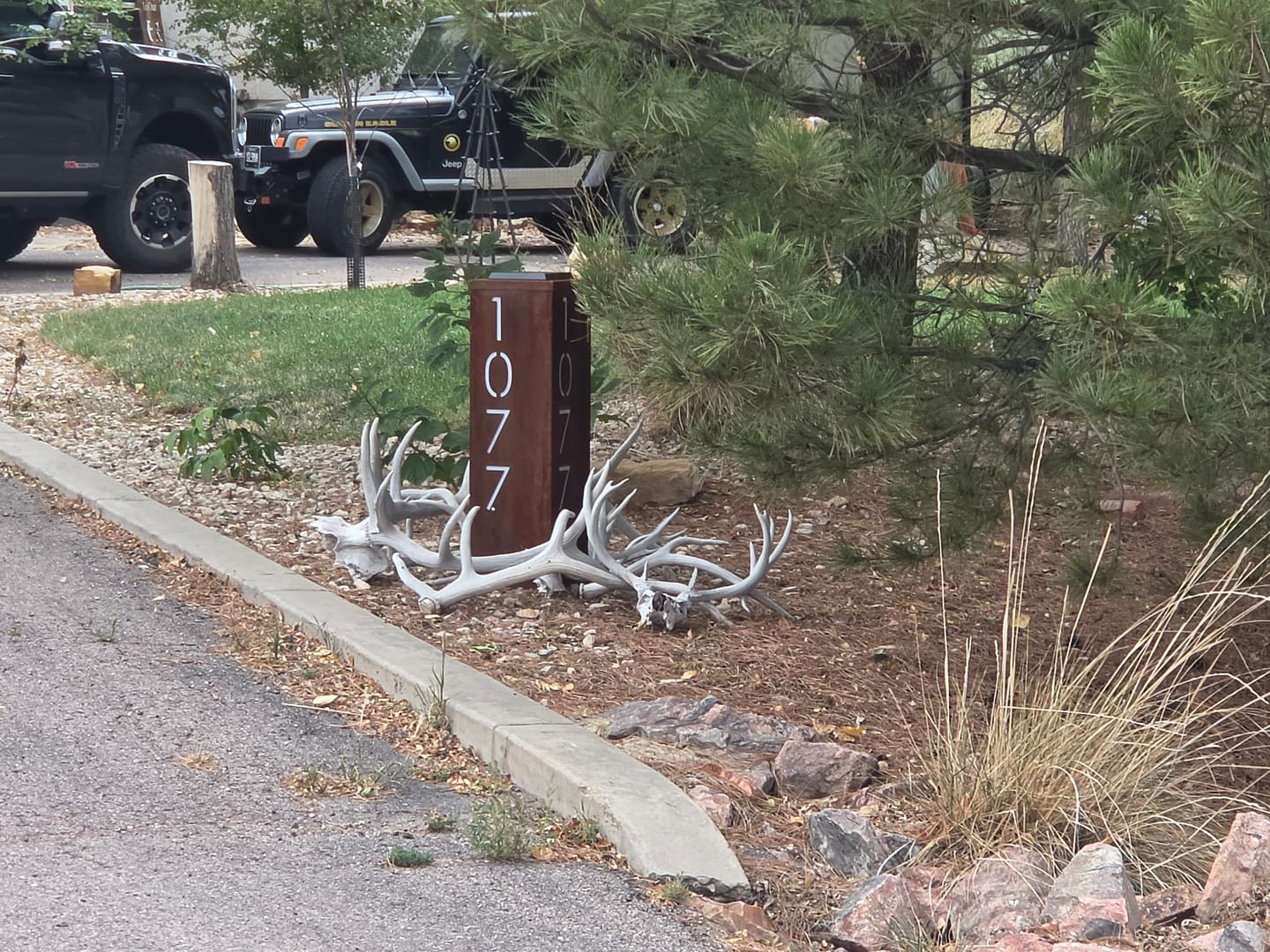 Customer photo review of Address Column
