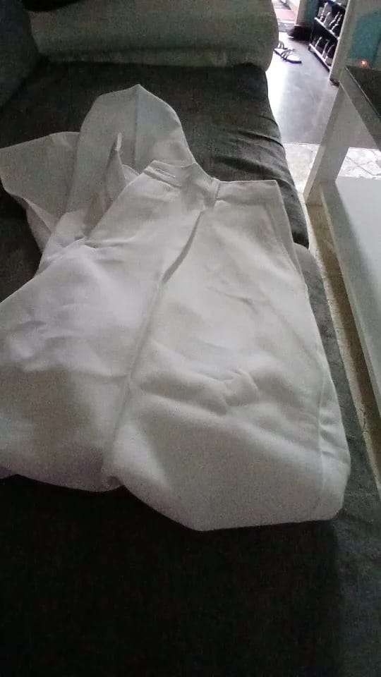 Customer photo review of VARESCO – PANTALÓN RECTO SMART CASUAL