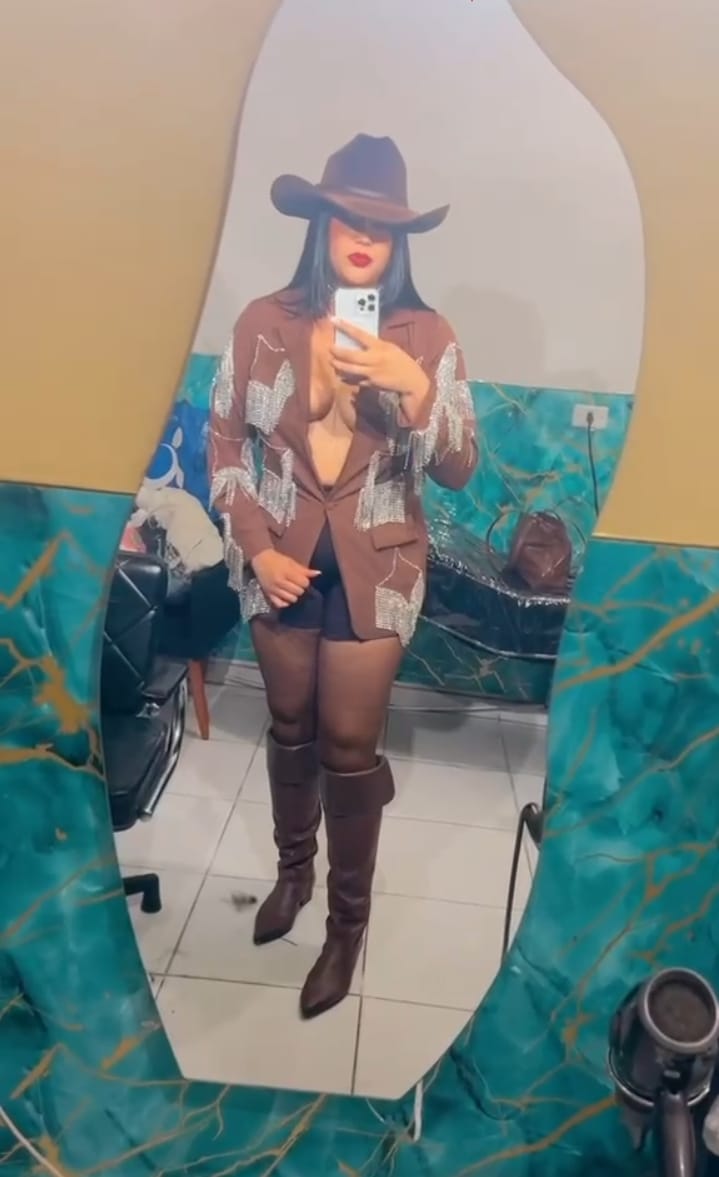 Customer photo review of BLAZER ELEANOR