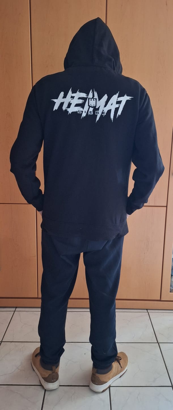 Customer photo review of Hoodie Heimatliebe Black