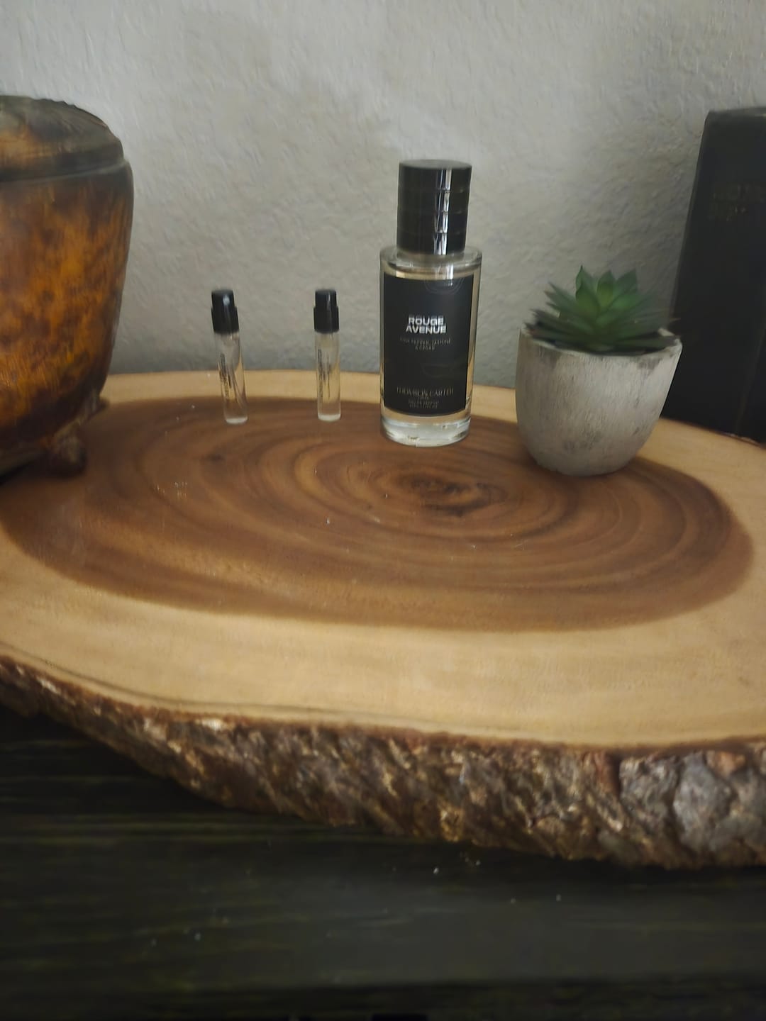 Customer photo review of Rouge Avenue | Eau de Parfum