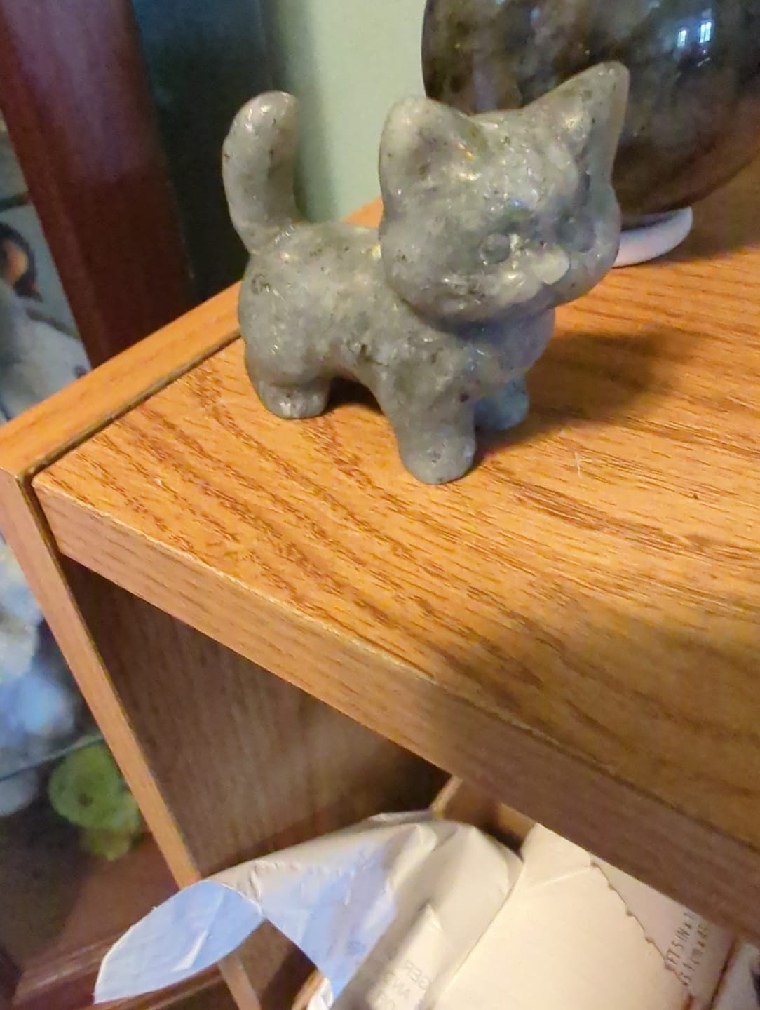 Customer photo review of Natural Crystal Cat Carving With Raised Tail