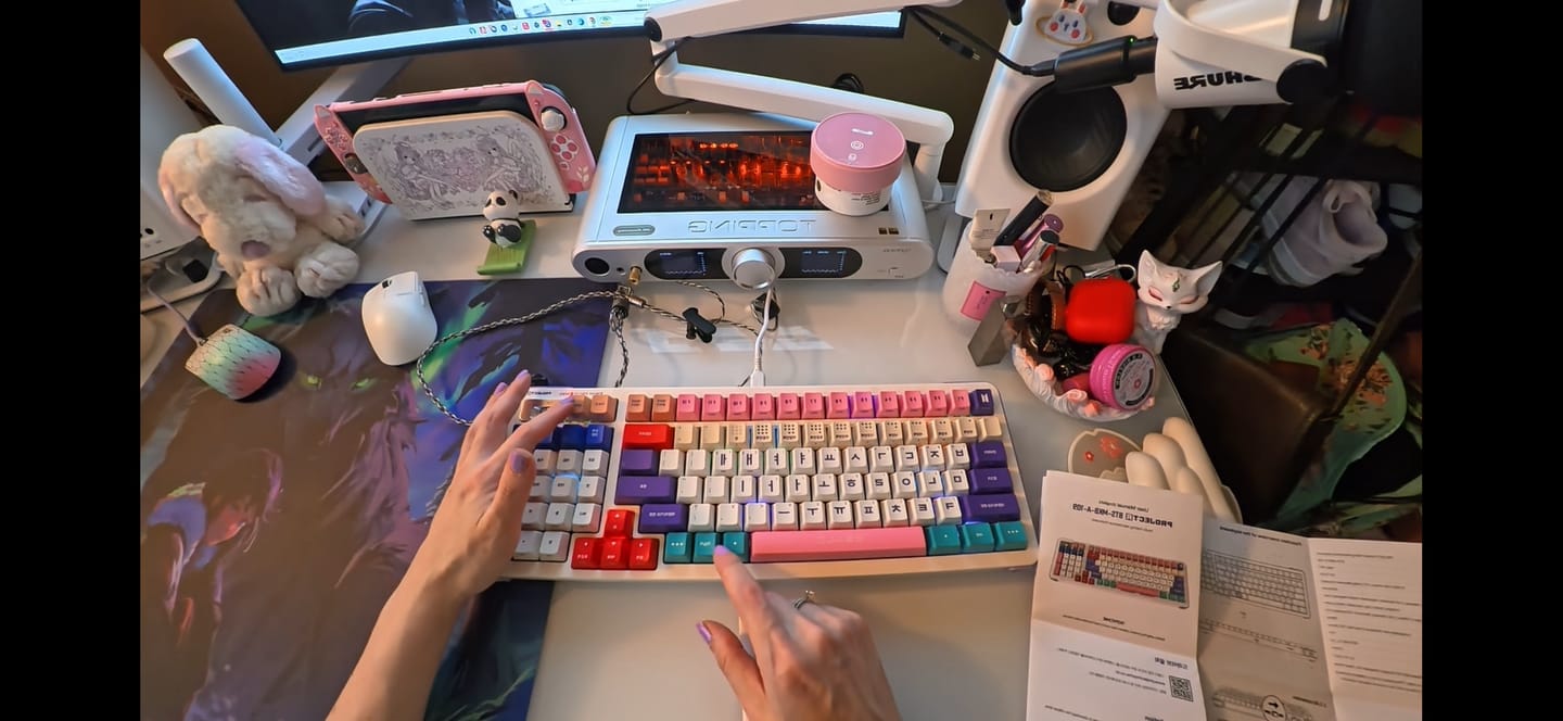 Customer photo review of BTS HANGUL EDITION KEYBOARD