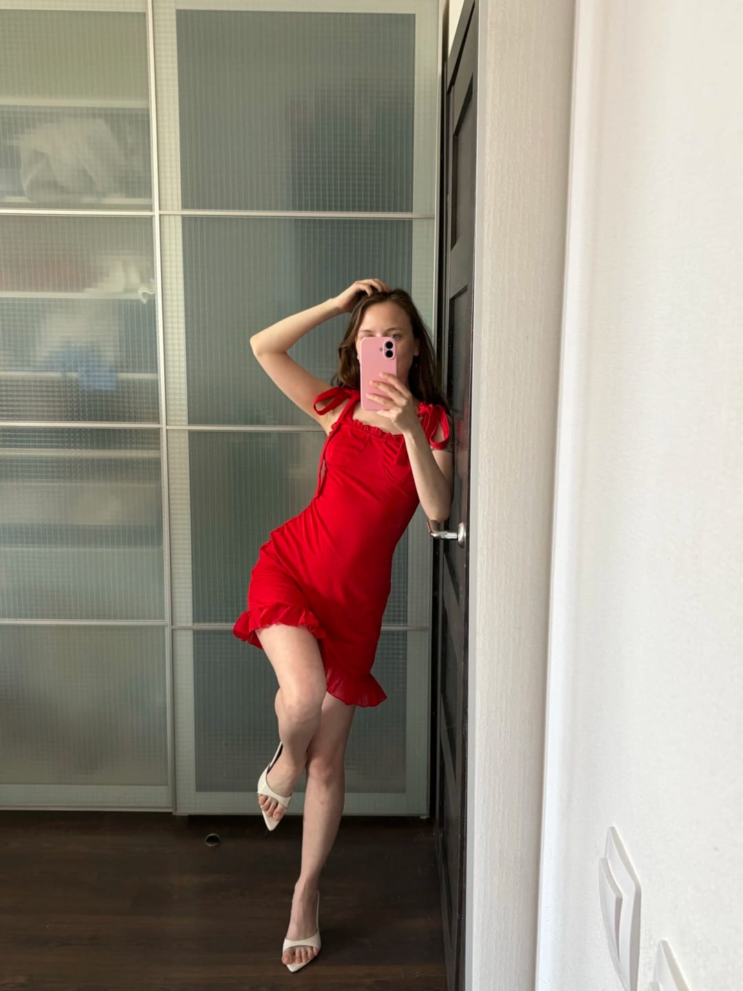 Customer photo review of Robe Clara – Mini robe à volants et col carré