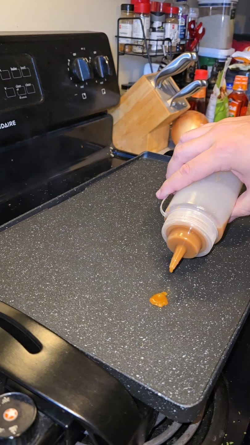 Customer photo review of Brander Easy Squeezy Sauce Bottles
