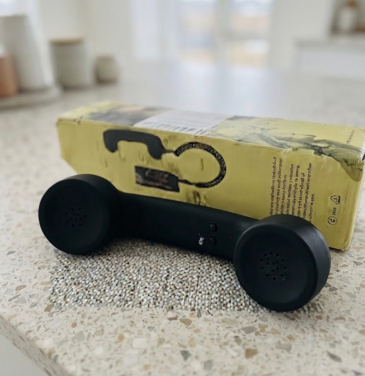 Customer photo review of RetroTalk™ - Auricular Clásico Vintage