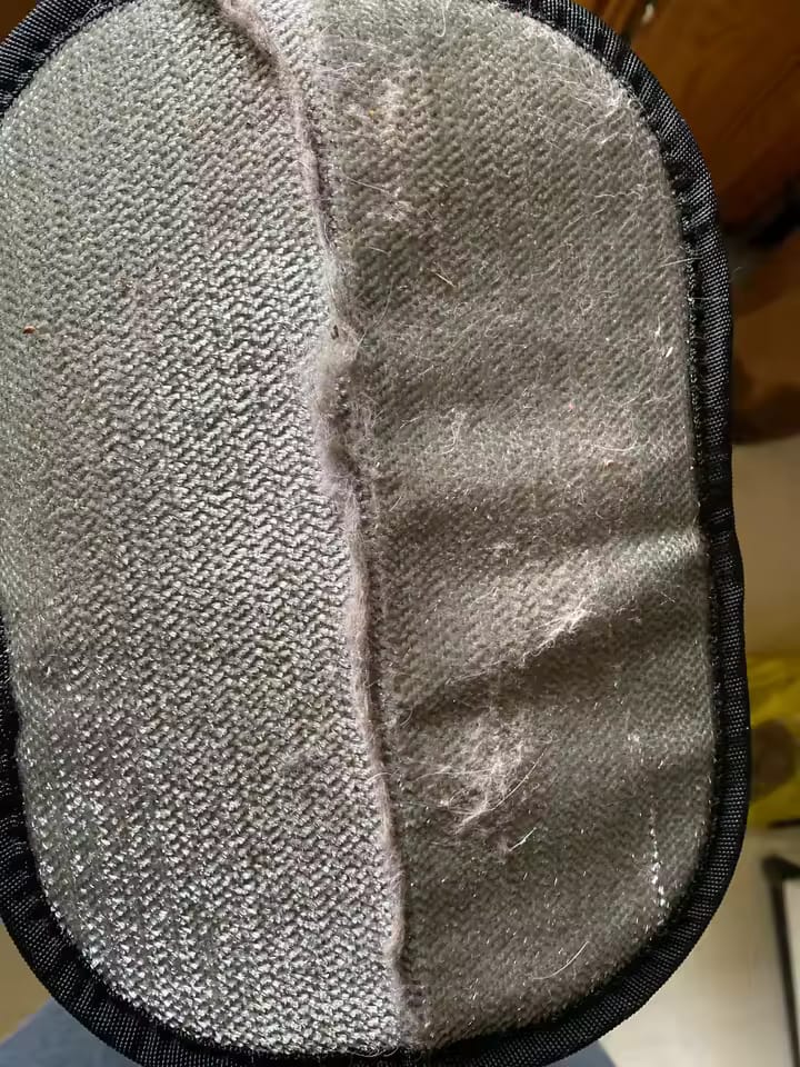 Customer photo review of Electrostatic Pet Hair Removal Gloves