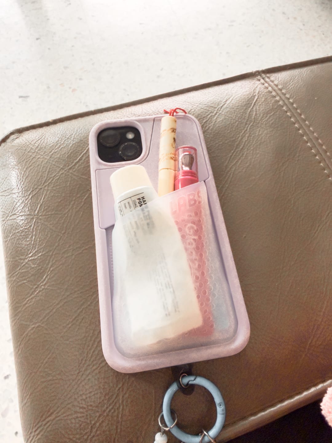 Customer photo review of Flex Pouch - iPhone 15