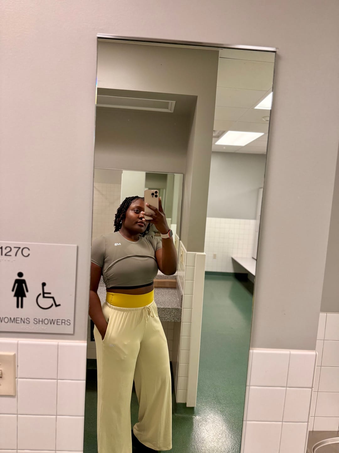 Customer photo review of Flow Pants
