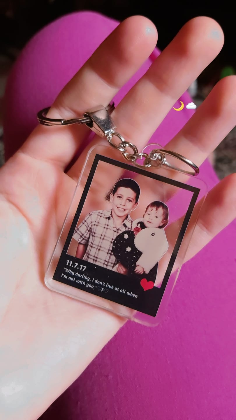 Customer photo review of Black Frame  🖼️ -  Personalized Photo Keychain