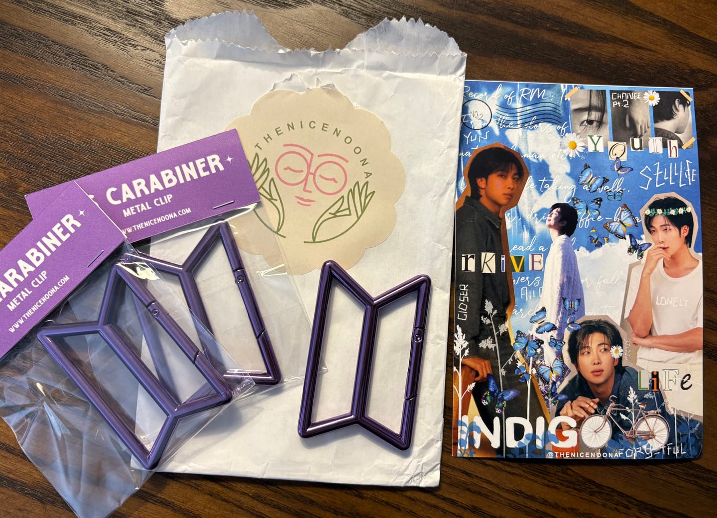 Customer photo review of (PREORDER 2) BTS Bora Metal Carabiner Keychain Clip