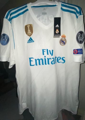 Customer photo review of Real Madrid 2017-2018 Home (New) - Size M