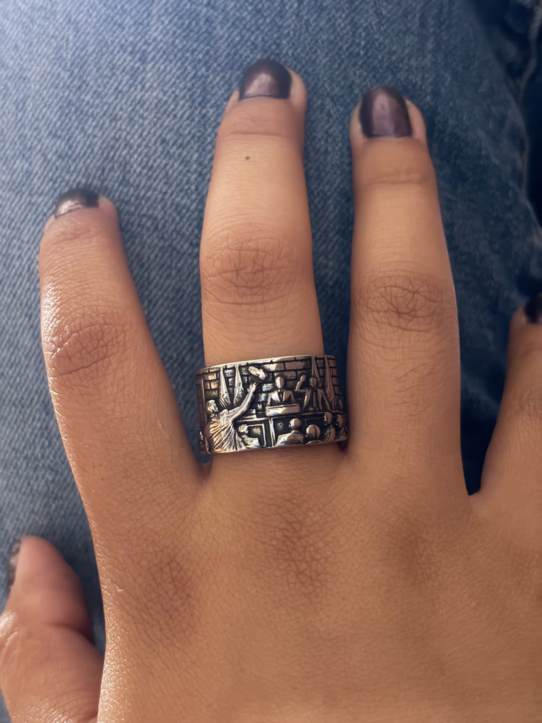 Customer photo review of The "Farewell Kiss" Ring -Oxidized 925 Sterling Silver or Stainless Steel