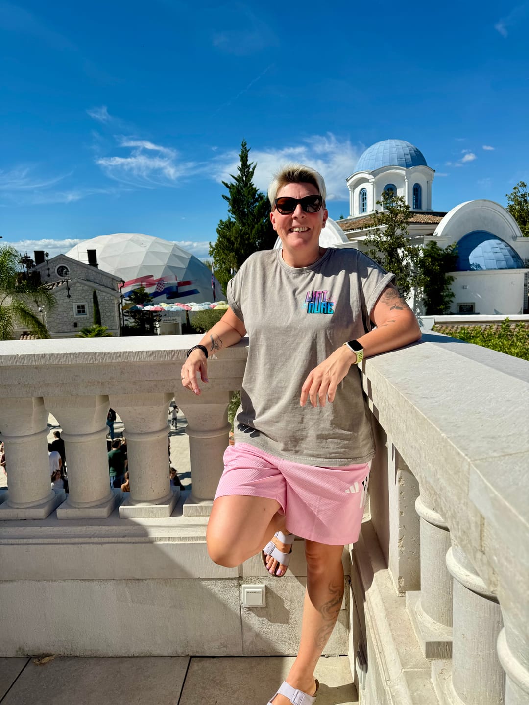 Customer photo review of Gritty Acid Wash Tee