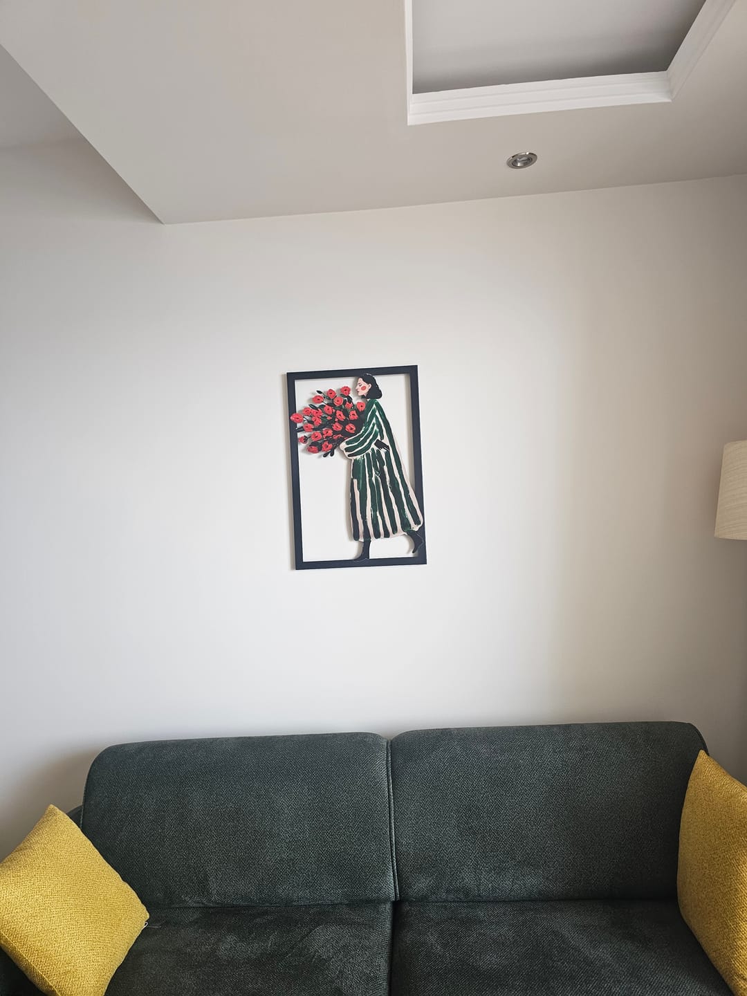 Customer photo review of Rose Lady Metal Tablo