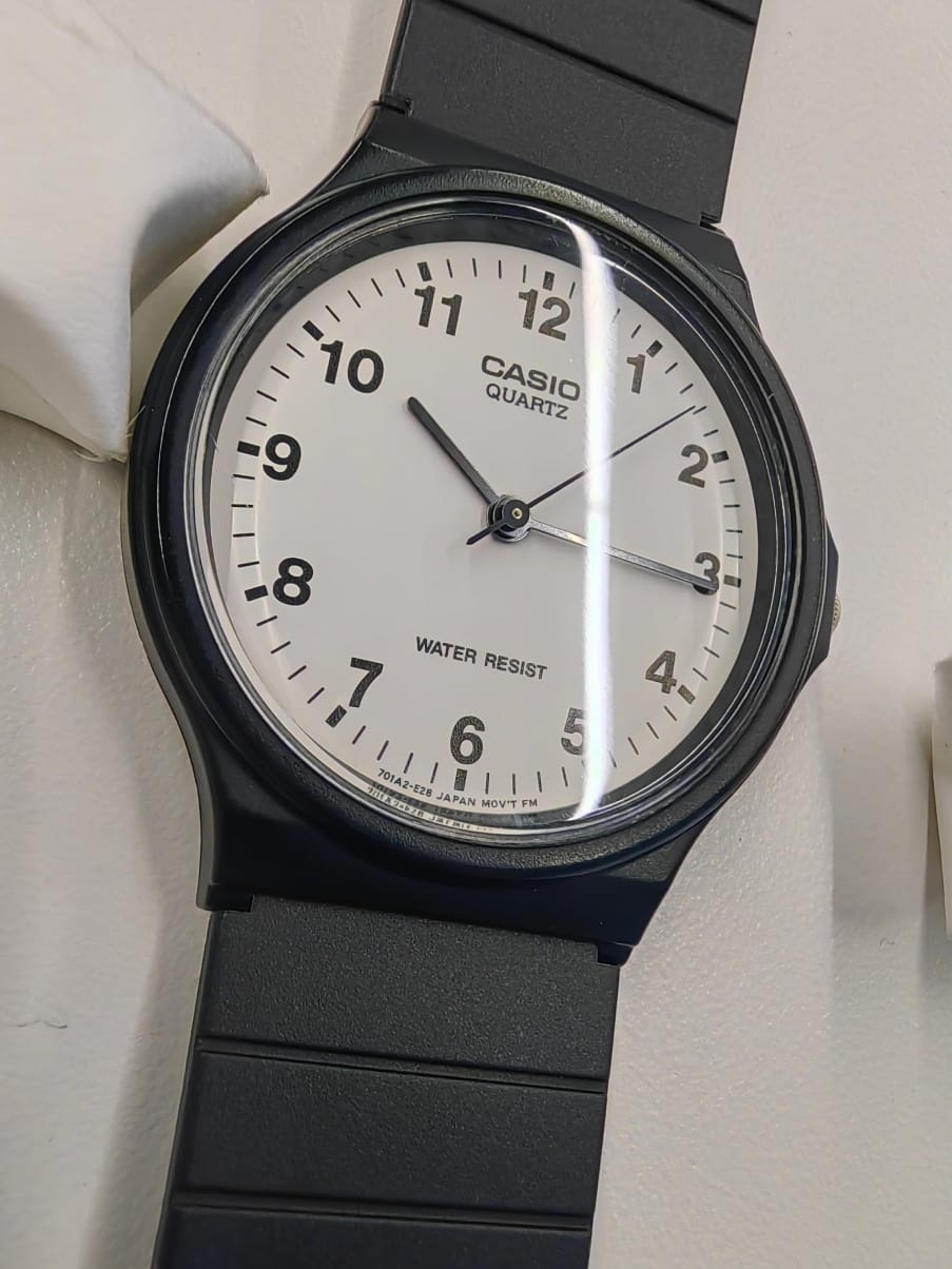 Customer photo review of Reloj Casio Vintage MQ-24-7BLDF Blanco Números