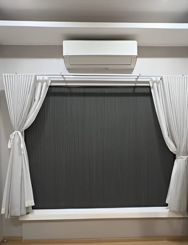 Customer photo review of BLOCKER MODEL ALPHA™ — Made-to-Measure Total Blackout Blind