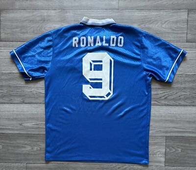 Customer photo review of Brazil 1993-1994 Away (Feels Like New) - Size M