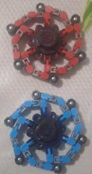 Customer photo review of Verwandlungs Fidget Spinner Kinderspielzeug | Sensorisch Stressabbau Formwandler Konzentration