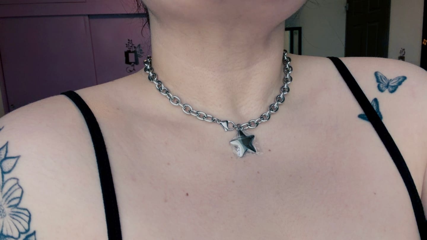 Customer photo review of Collar Dazzle Plata