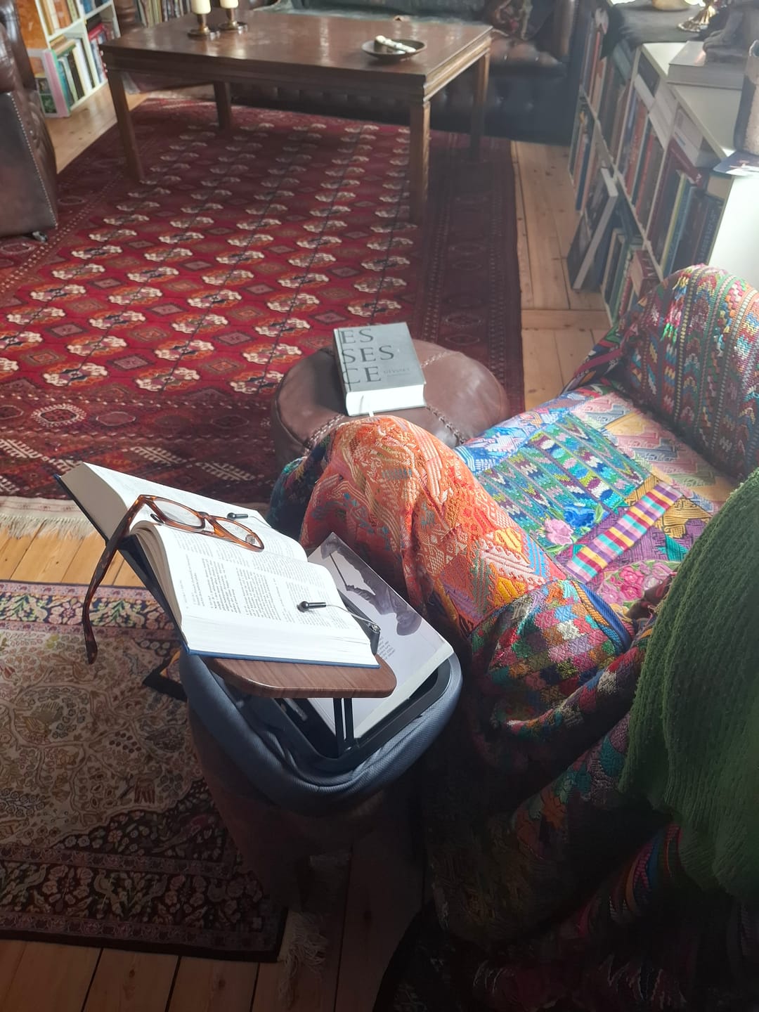 Customer photo review of Adjustable Pillow Stand with Storage