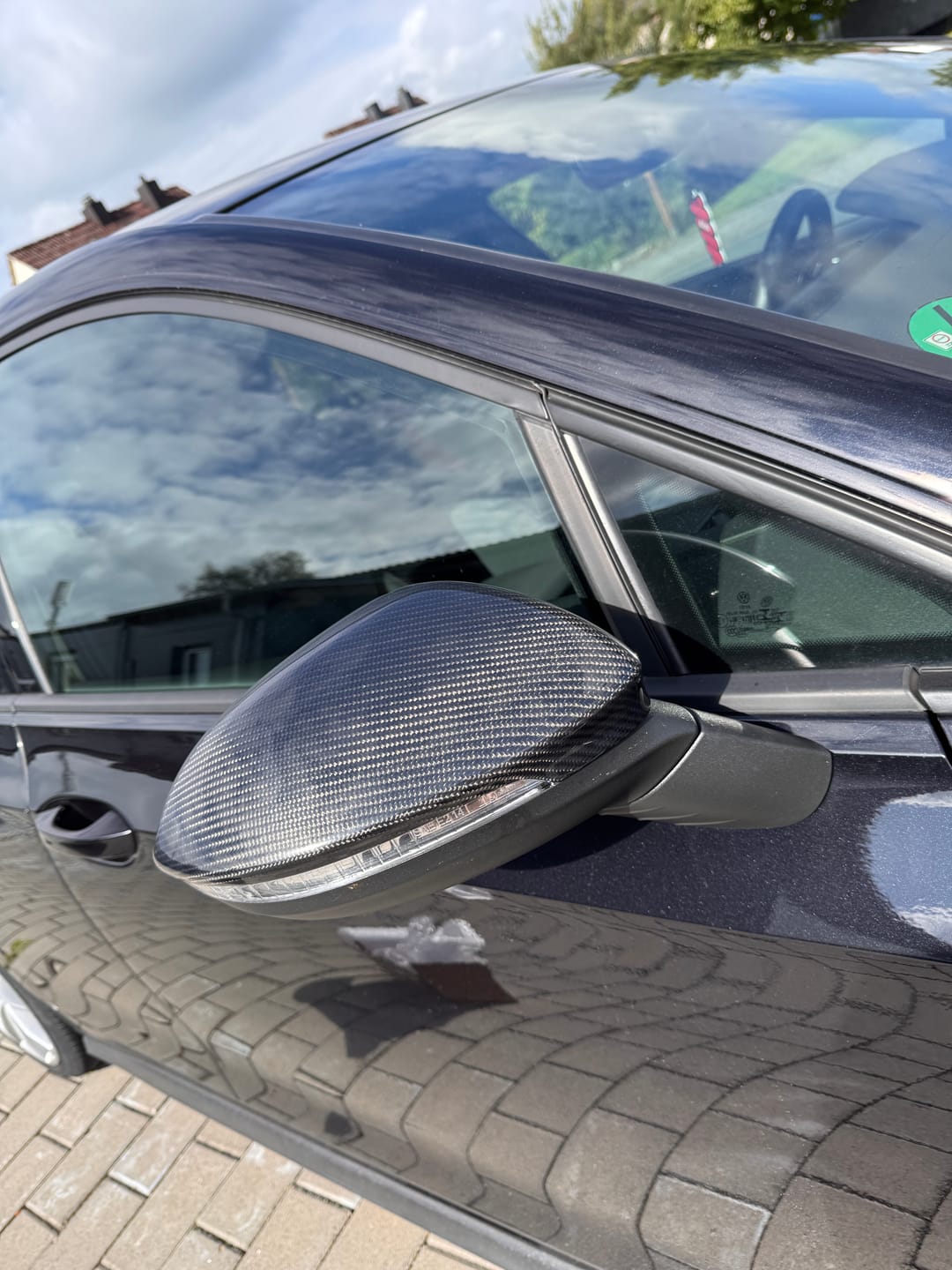 Customer photo review of VW Golf MK8 Carbon Fibre Mirror Covers (2019+)