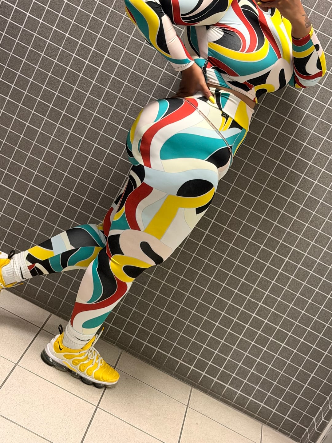 Customer photo review of Posh High Waist Scrunch Legging