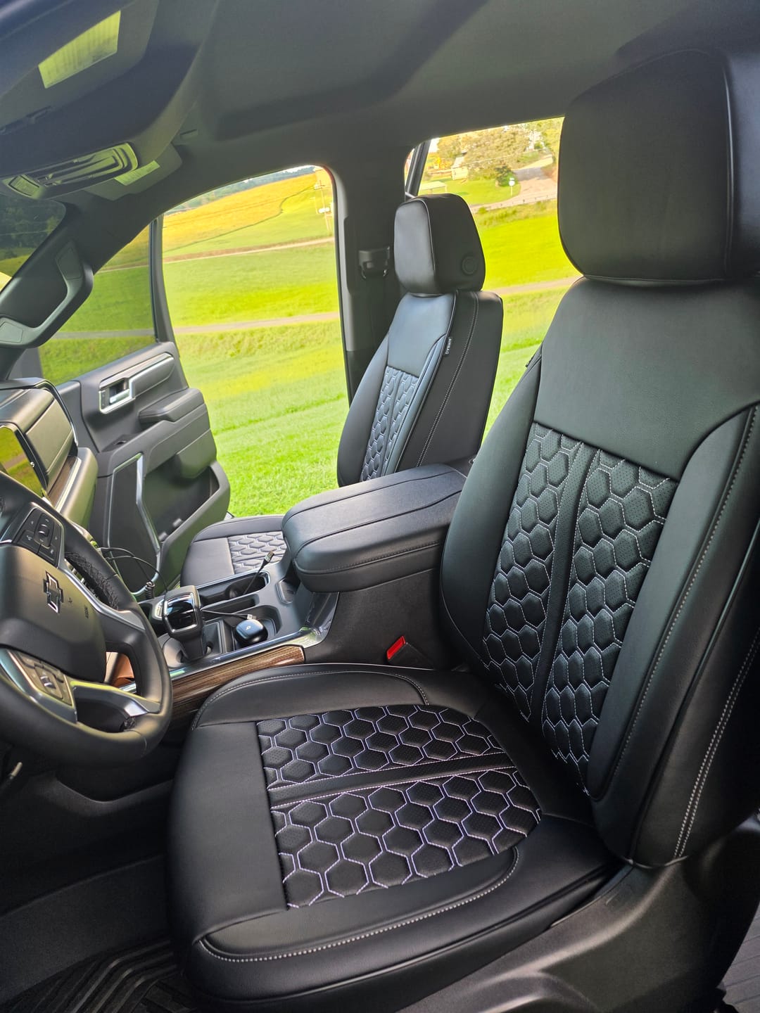 Customer photo review of 2019+ Chevrolet Silverado Premium Custom Leather Seat Covers