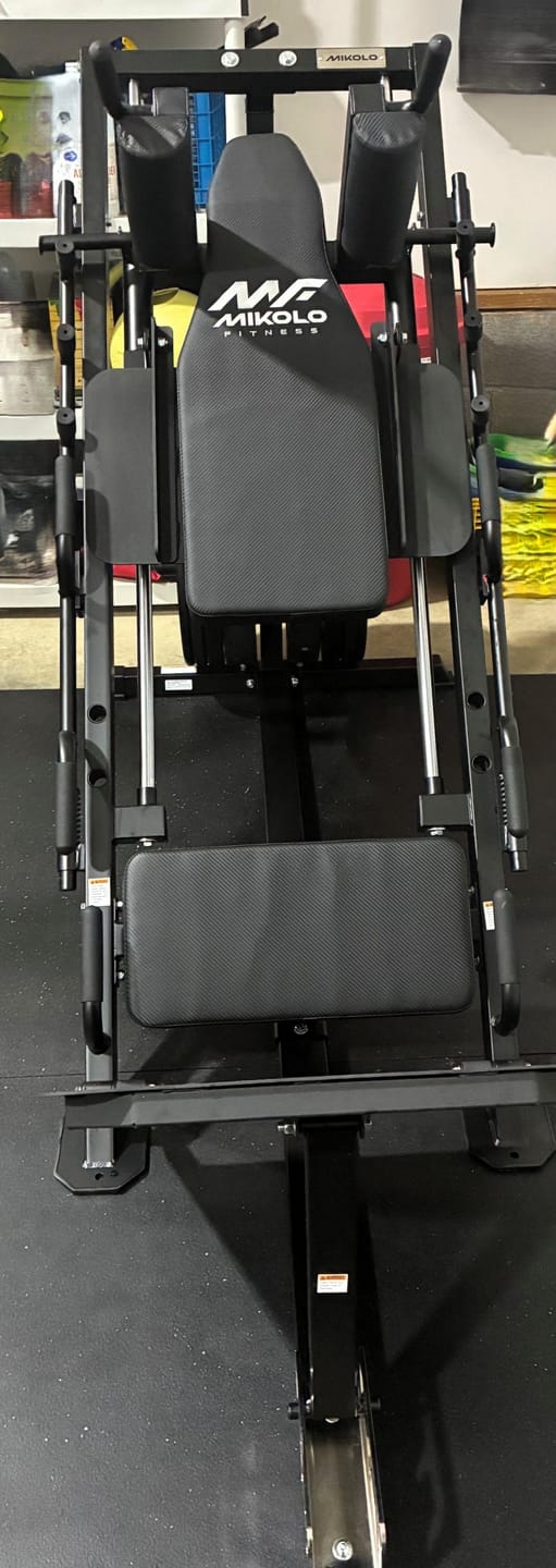 Customer photo review of 2-in-1 Leg Press Hack Squat Machine Combo DD10