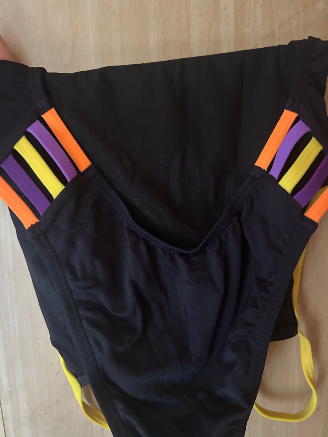 Customer photo review of LENNOX ONE PIECE - Acai|Daffodil