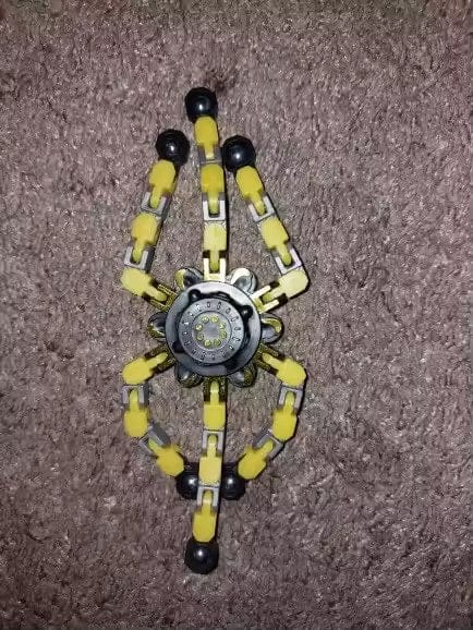 Customer photo review of Verwandlungs Fidget Spinner Kinderspielzeug | Sensorisch Stressabbau Formwandler Konzentration