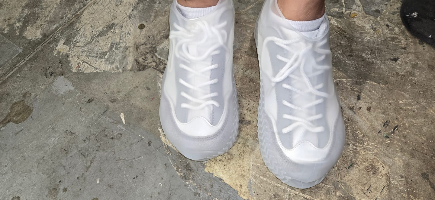 Customer photo review of Hollow - Wide Toe Sneakers