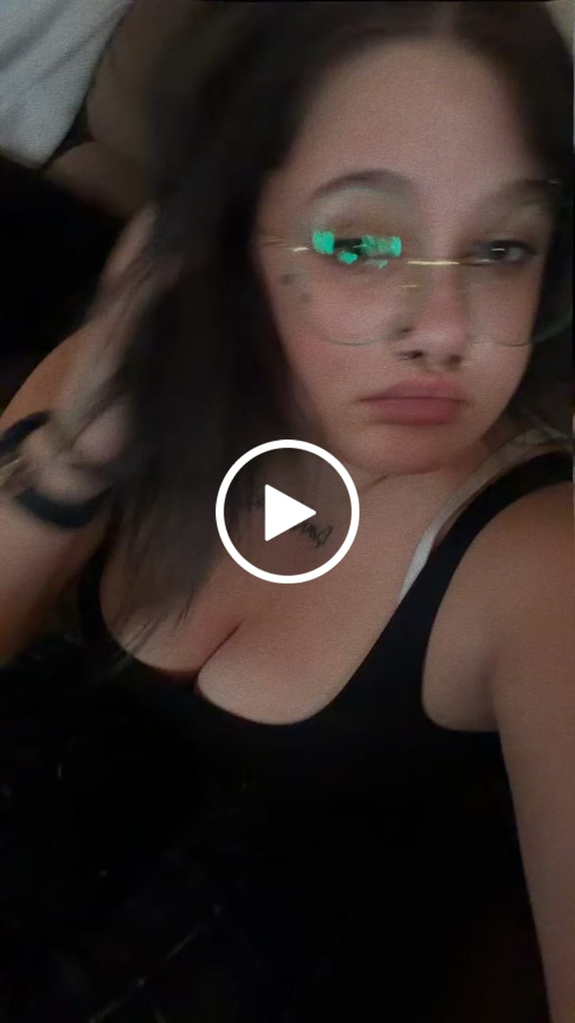 Customer video review of Willow Eyeglasses