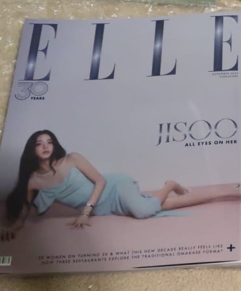 Customer photo review of ELLE SINGAPORE MAGAZINE 2023.11 C VER. (COVER : BLACKPINK JISOO)