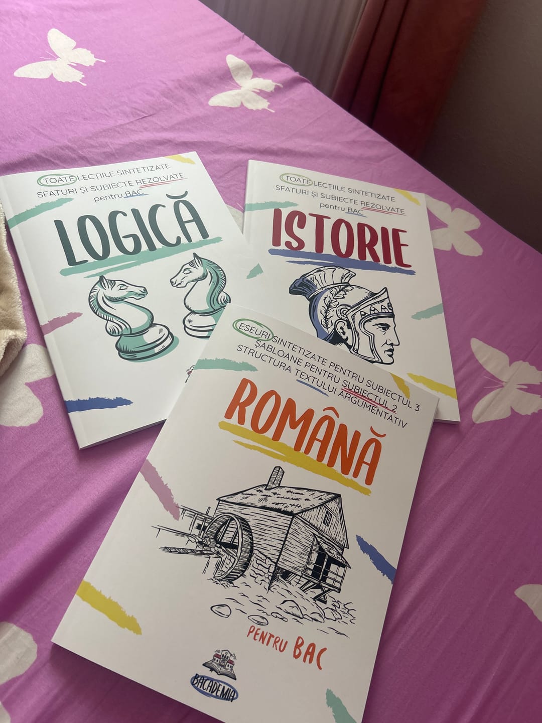 Customer photo review of Pachet Bacalaureat (Română + Istorie + Logică) Bacademia