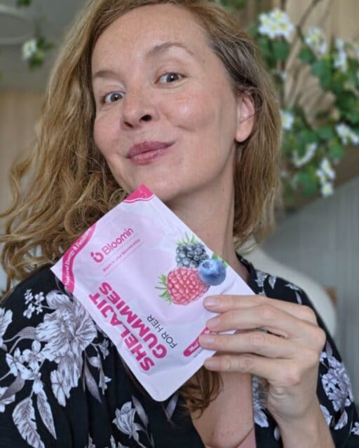 Customer photo review of Bloomin Gummies for Women