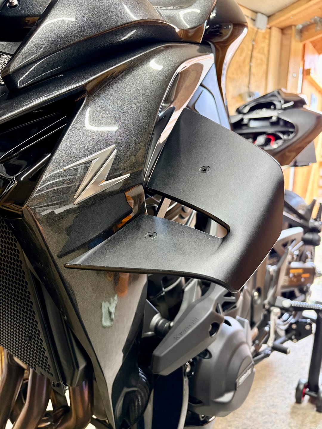 Customer photo review of PUIG D12 Spoiler | mit ABE | matt-schwarz | passend für Kawasaki Z1100 / SE - Modelle (2025-2026)