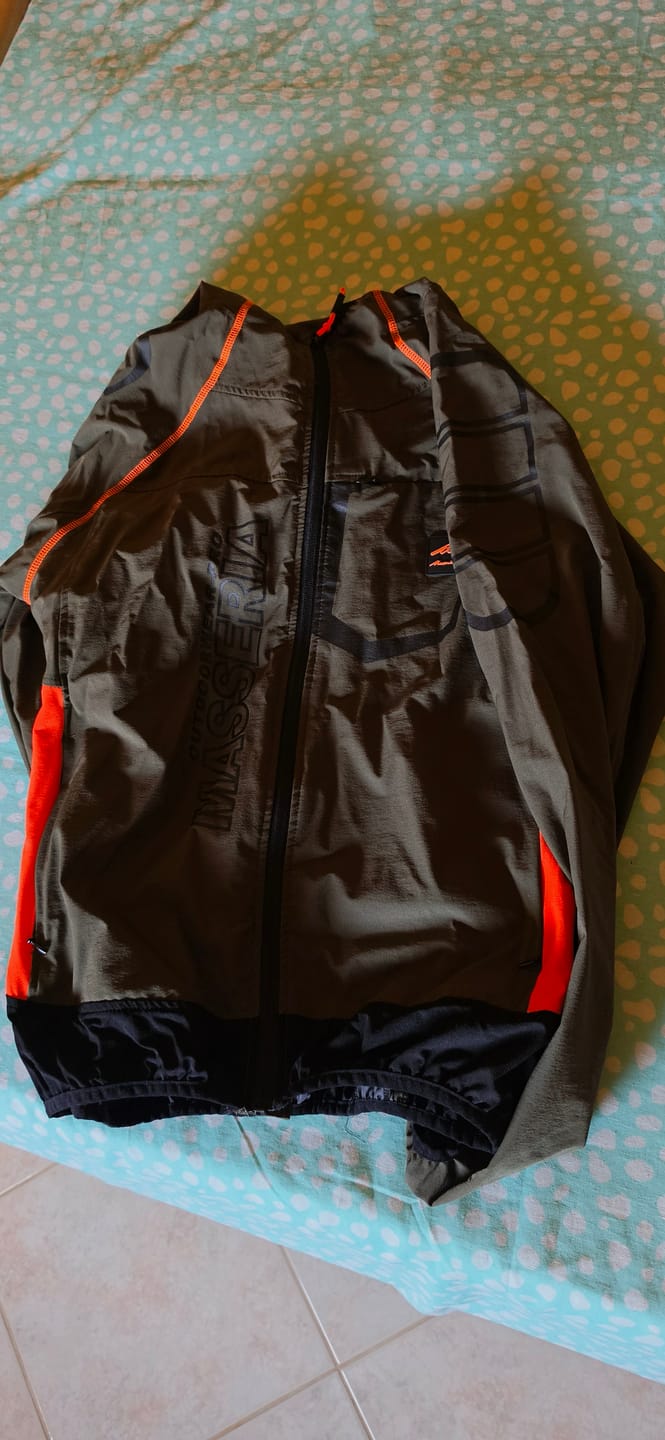 Customer photo review of Giacca da Caccia Masseria Art. 62 Verde/Arancio – Leggera e Antivento