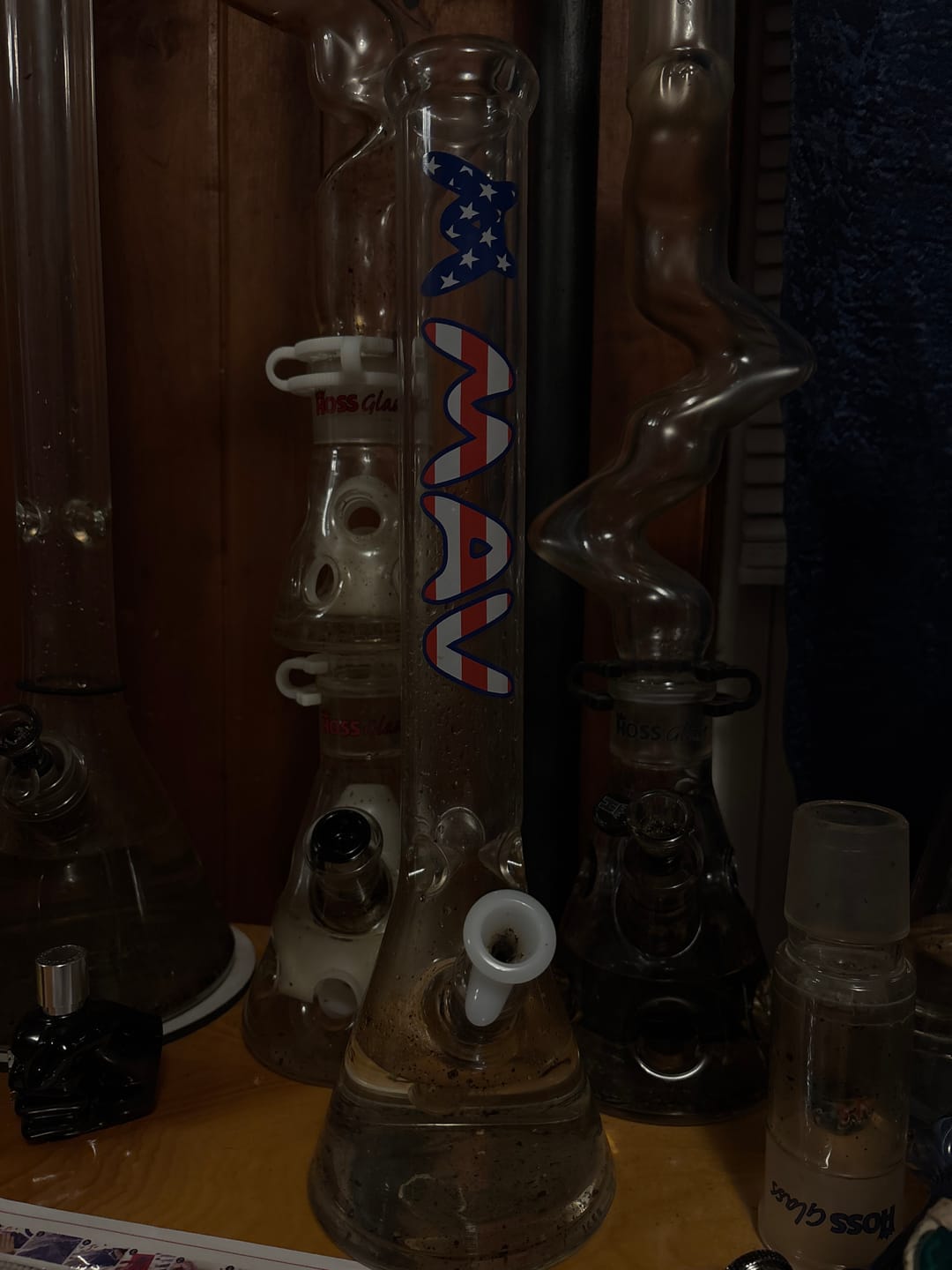 Customer photo review of 18" MAV Specialty Decal slab Logo Beaker Bong collection