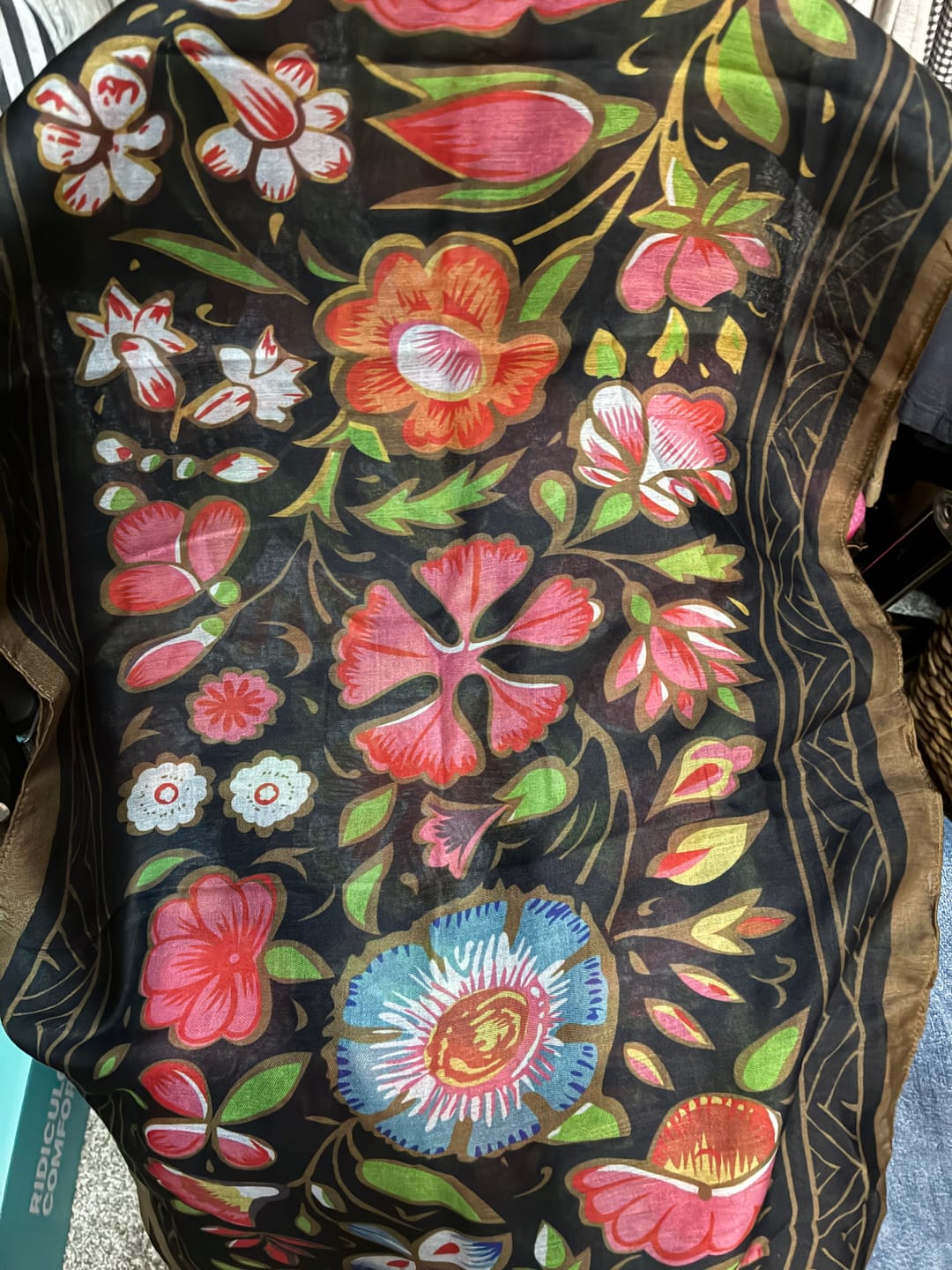 Customer photo review of Tarot All-Season Scarf
