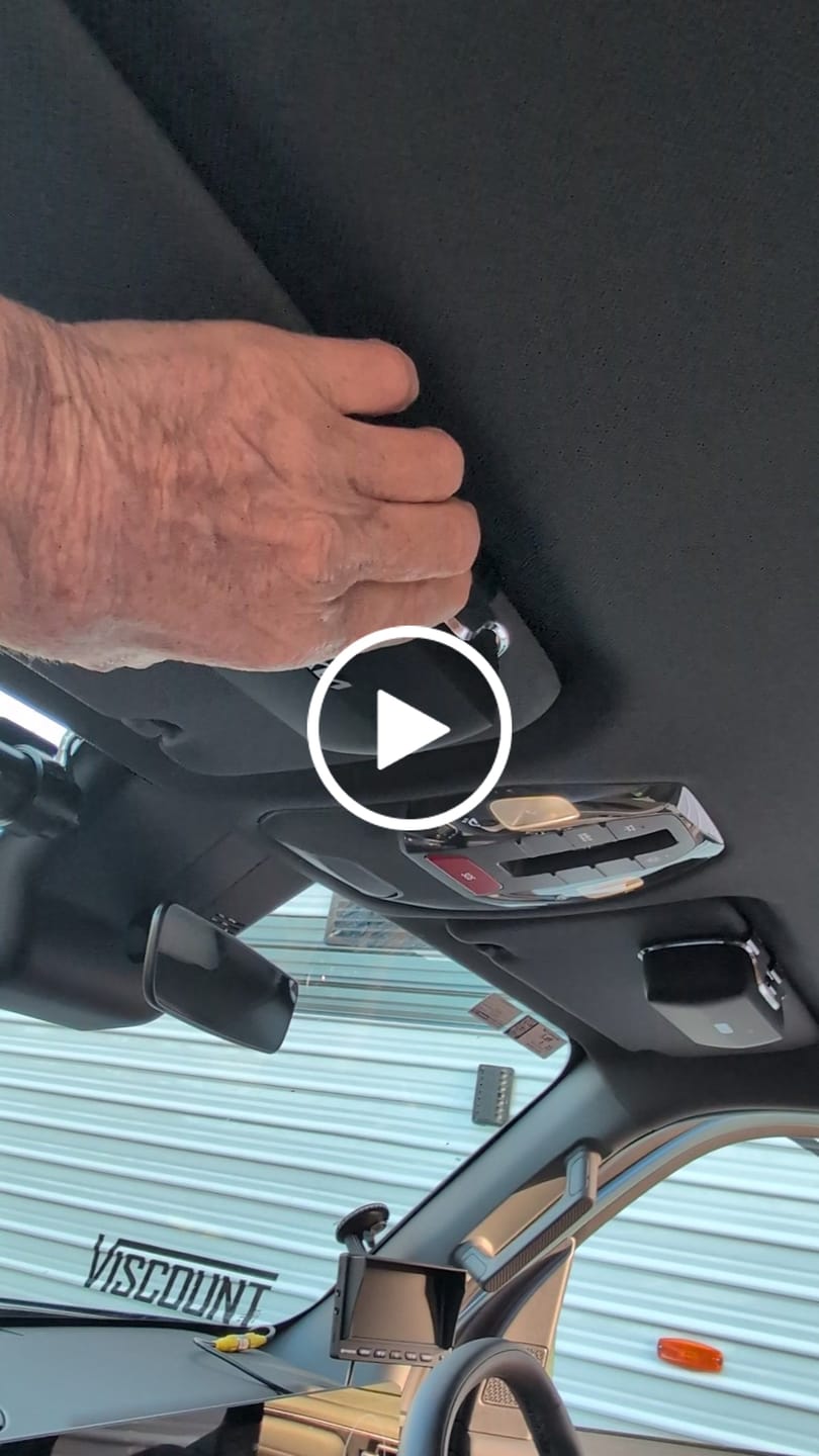 Customer video review of Car Sunglass Holder For KIA