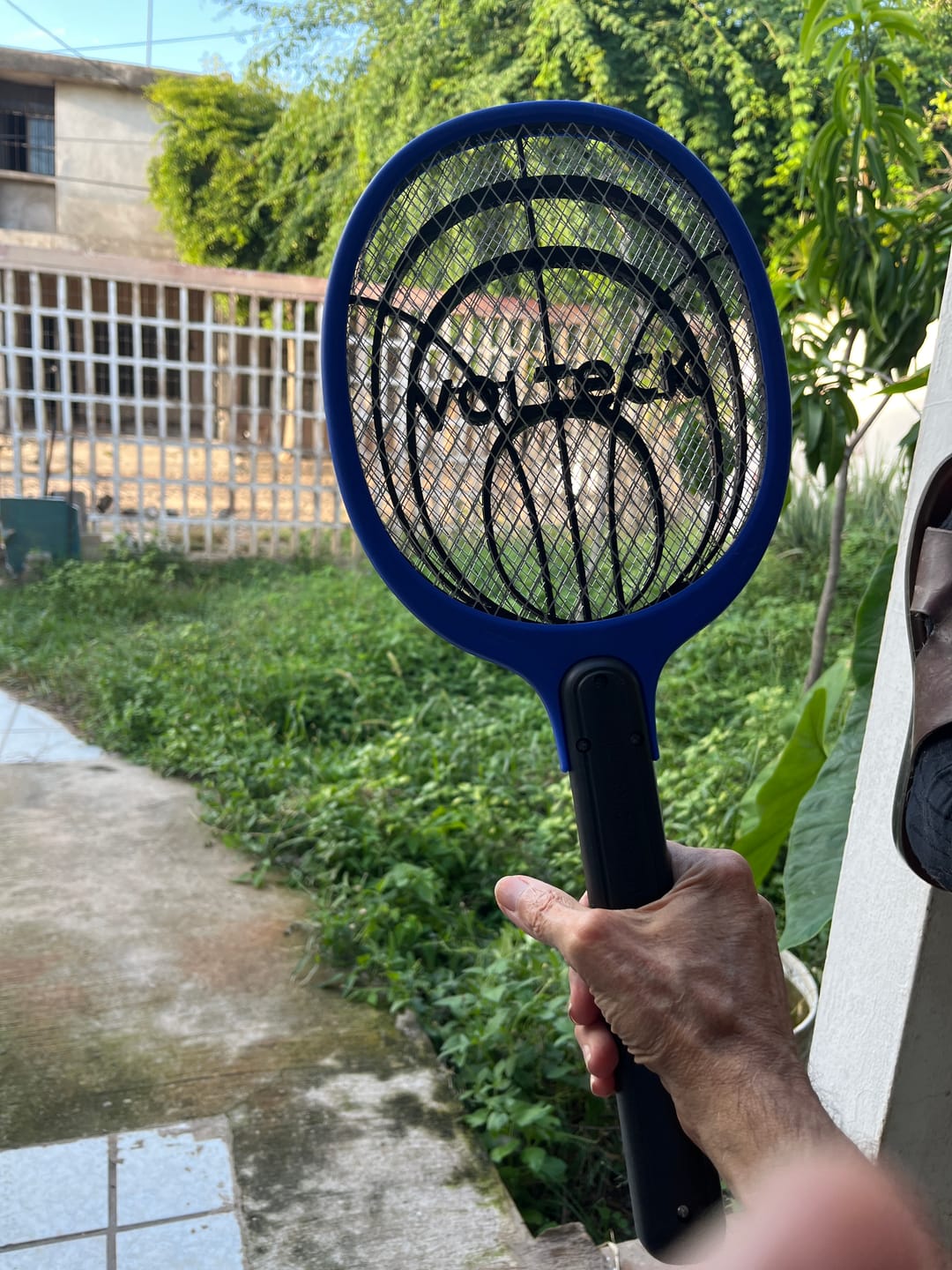 Customer photo review of Raqueta Exterminadora De Insectos Raq-35 Volteck