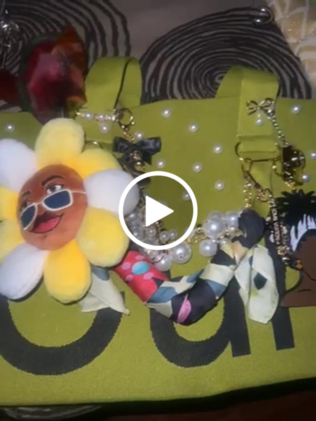 Customer video review of "Honey Sunpreme" Plush Keychain