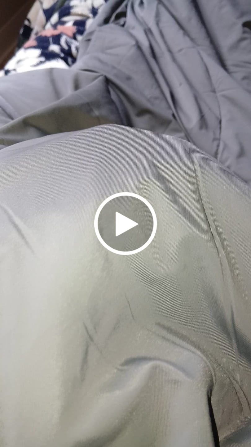 Customer video review of CloudCool Cooling Comforter