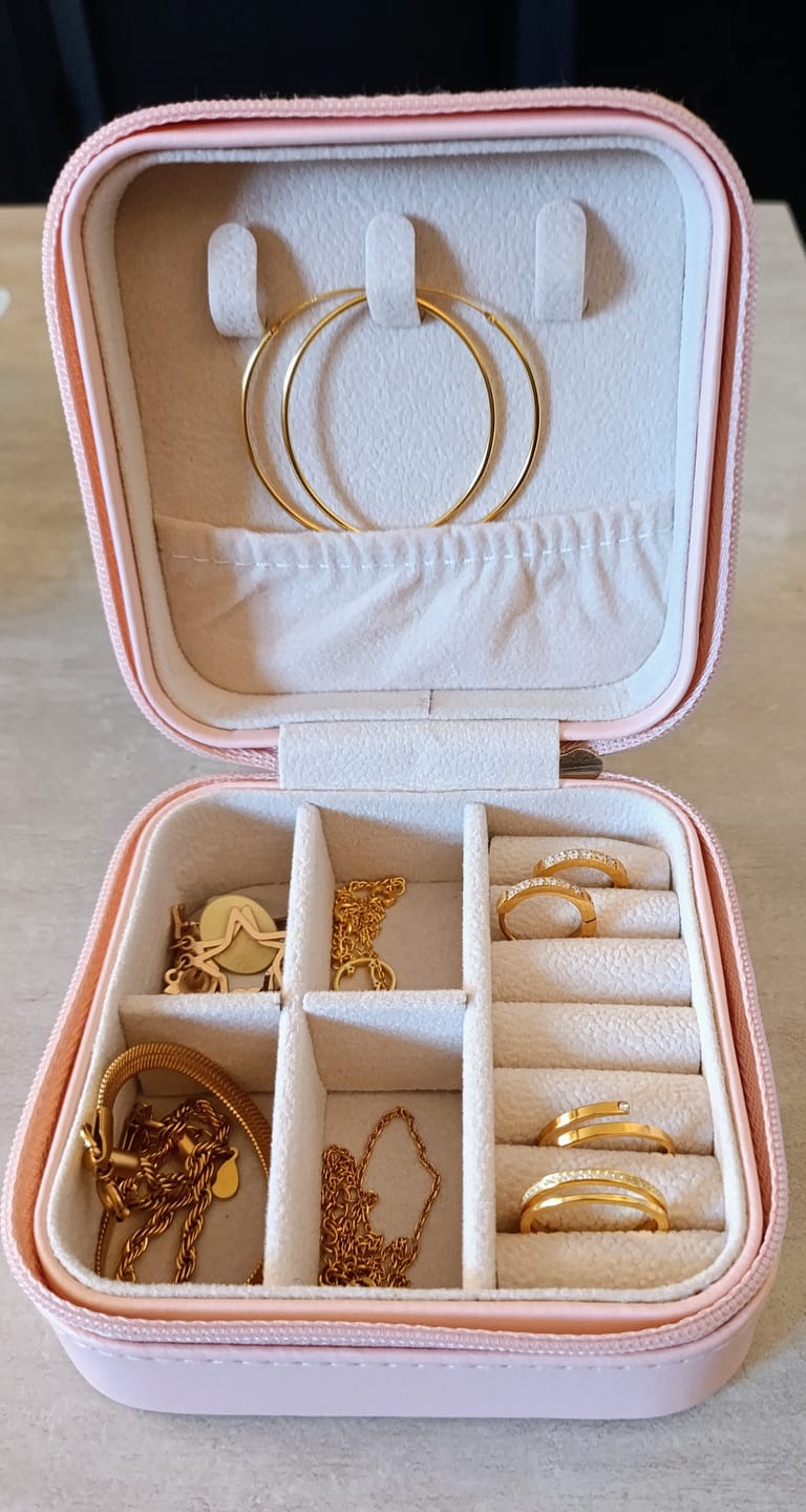 Customer photo review of JOYERO GRATIS